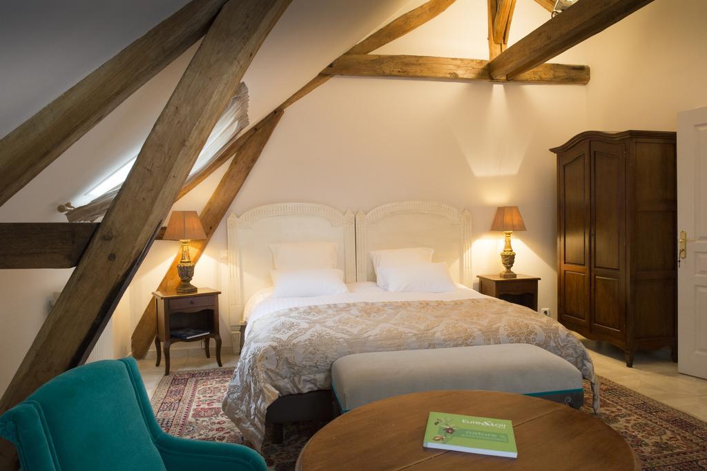 Aux Charmes De Maintenon Szoba fotó
