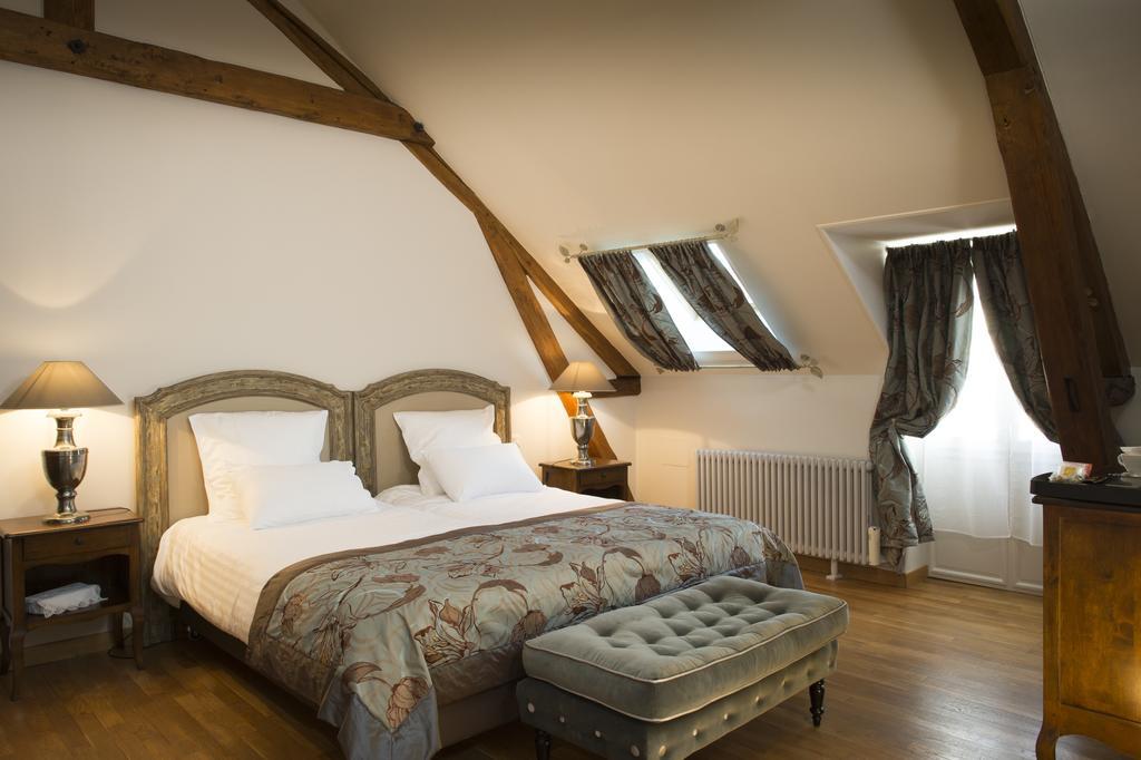 Aux Charmes De Maintenon Szoba fotó