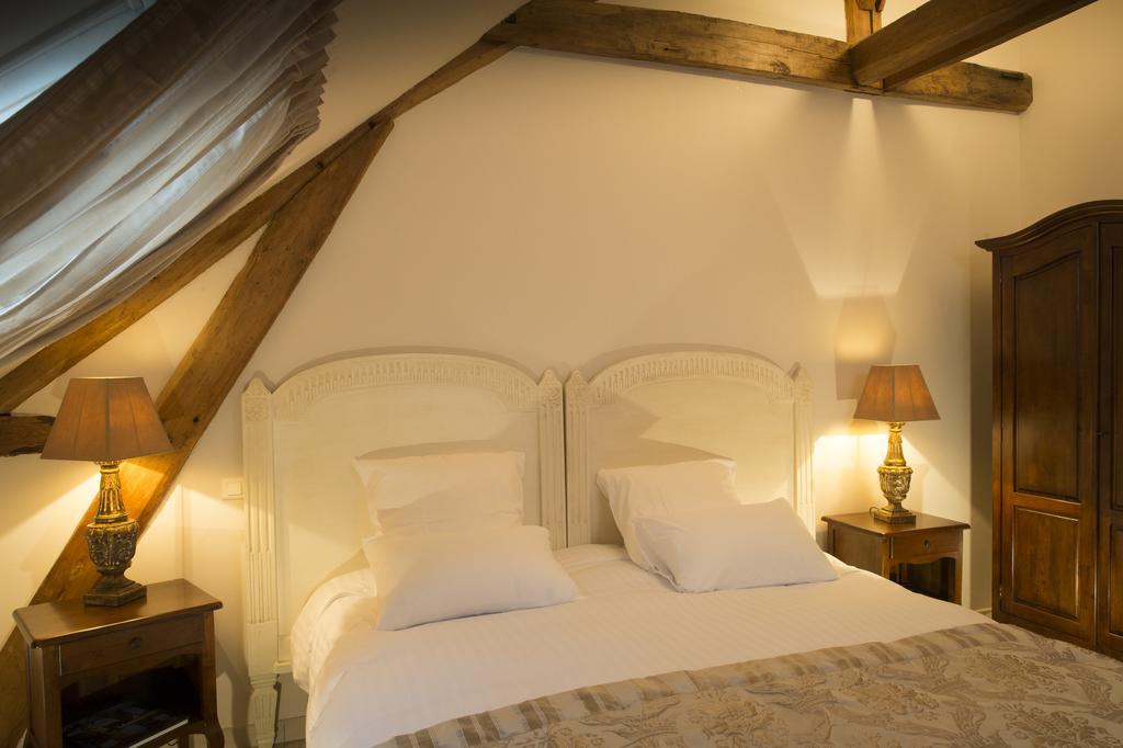 Aux Charmes De Maintenon Kültér fotó