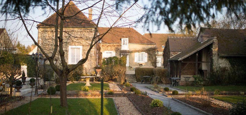 Aux Charmes De Maintenon Kültér fotó